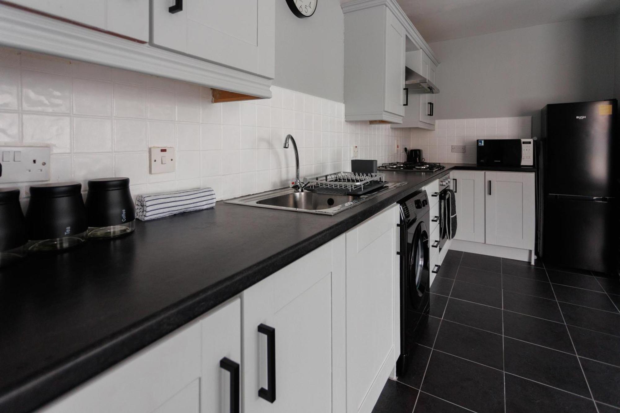 2 Bedroom Ground Floor Apartment Belfast Esterno foto